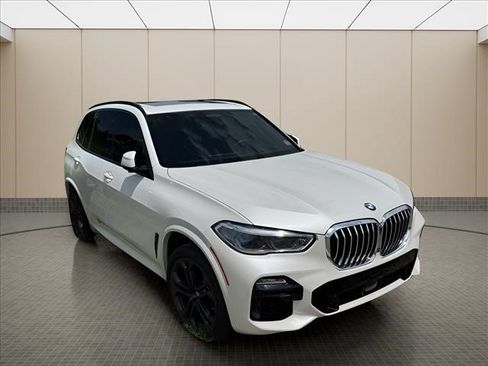 Used 2019 BMW X5 xDrive50i w/ M Sport Package AWD/4WD image 7