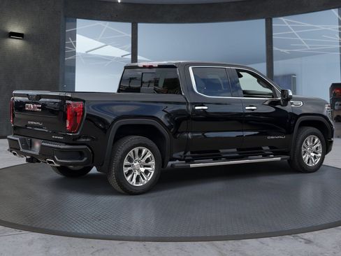 Used 2024 GMC Sierra 1500 Denali w/ Technology Package AWD/4WD image 6