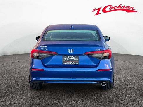 Used 2023 Honda Civic Sport image 6