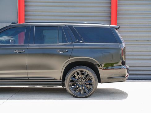 Used 2023 Cadillac Escalade Sport Platinum RWD image 12
