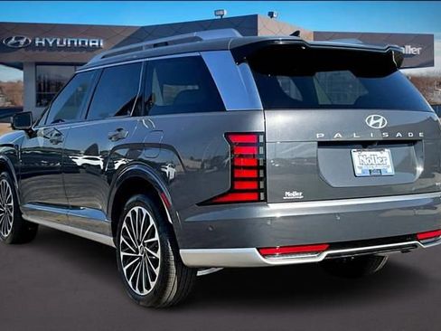 New 2026 Hyundai Palisade Calligraphy FWD image 3