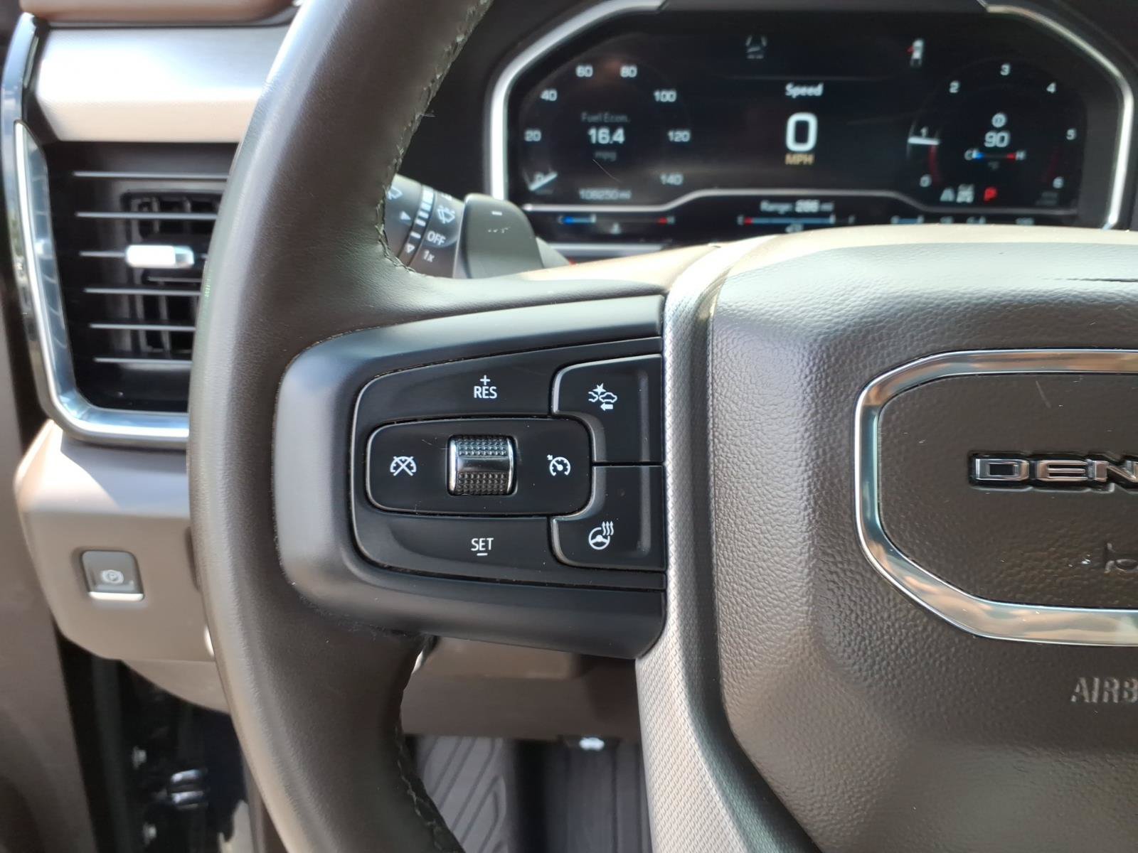 Used 2023 GMC Sierra 1500 Denali w/ Denali Reserve Package AWD/4WD image 11