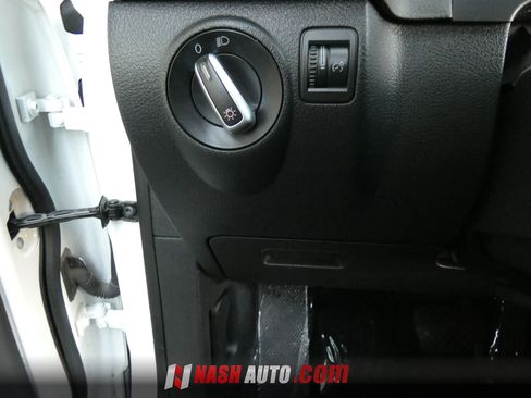 Used 2017 Volkswagen Tiguan S FWD image 58