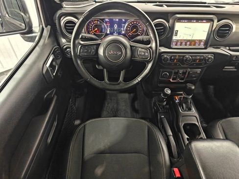 Used 2023 Jeep Gladiator Sport AWD/4WD image 4