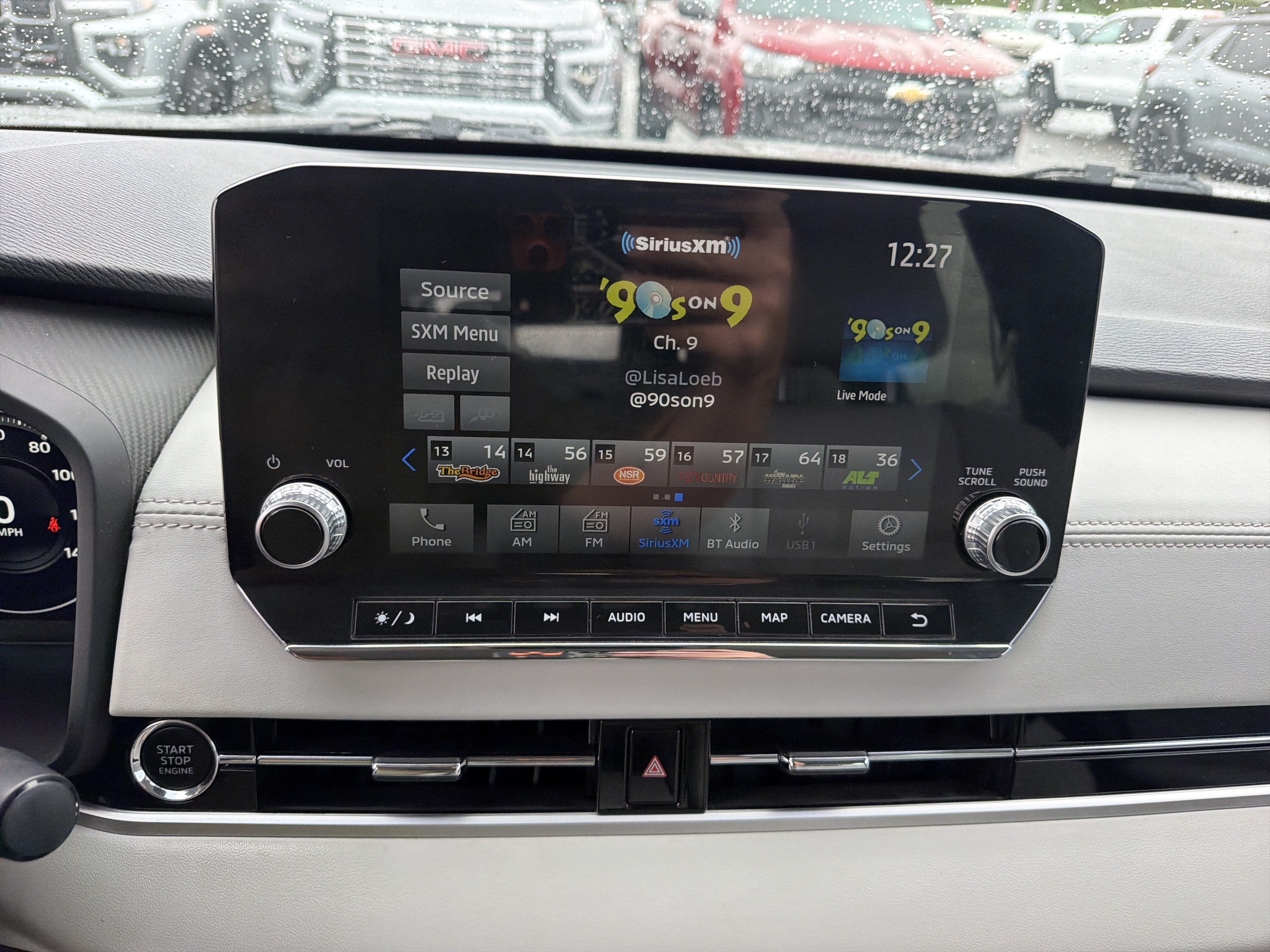 Used 2022 Mitsubishi Outlander SEL AWD/4WD image 18
