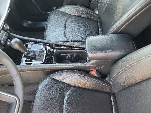 Used 2025 Jeep Compass Limited AWD/4WD image 30