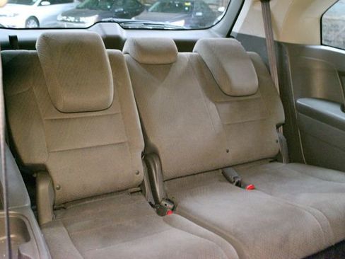 Used 2016 Honda Odyssey LX image 14
