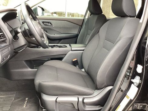 Used 2023 Nissan Rogue S image 14