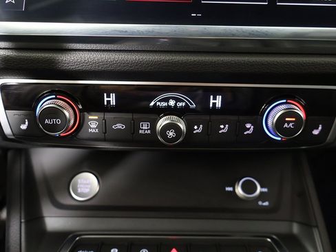 Used 2020 Audi Q3 2.0T Premium Plus w/ Premium Plus Package image 52