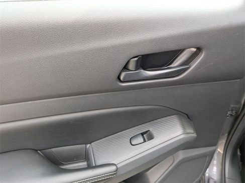 Used 2024 Nissan Altima 2.5 SV image 24