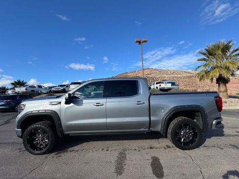 Used 2023 GMC Sierra 1500 SLT w/ X31 Off-Road Package image 2
