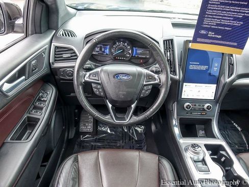 Used 2022 Ford Edge Titanium w/ Equipment Group 301A image 13