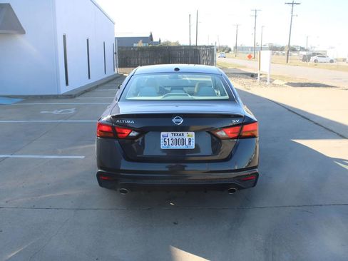 Used 2019 Nissan Altima 2.5 SV image 5