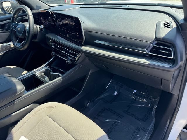 Certified 2026 Chevrolet Traverse LT w/ Driver Confidence Package FWD image 6