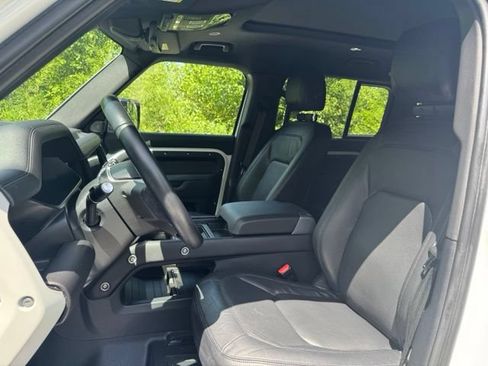 Used 2024 Land Rover Defender 110 S AWD/4WD image 10