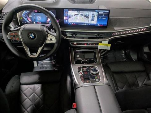New 2026 BMW X7 xDrive40i image 16