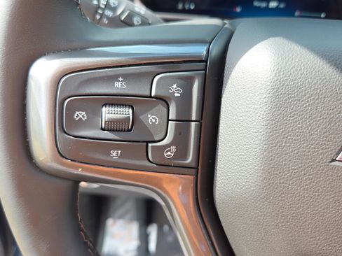 Used 2026 Chevrolet Silverado 2500 High Country w/ High Country Premium Package AWD/4WD image 27