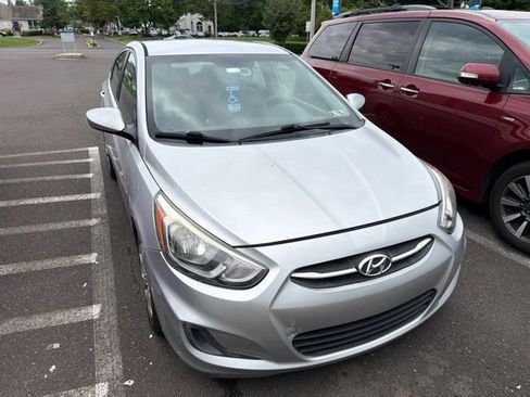 Used 2016 Hyundai Accent SE FWD image 17