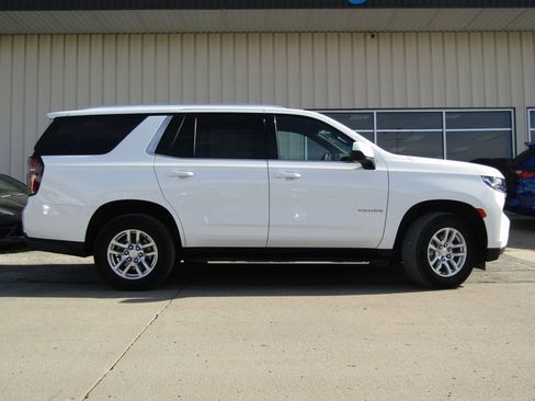 Used 2024 Chevrolet Tahoe LT image 2