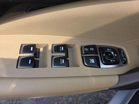 Used 2014 Hyundai Azera Limited w/ Option Group 02 image 38