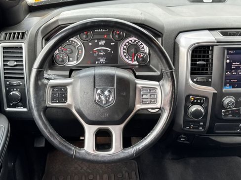 Used 2022 RAM 1500 Classic SLT image 15