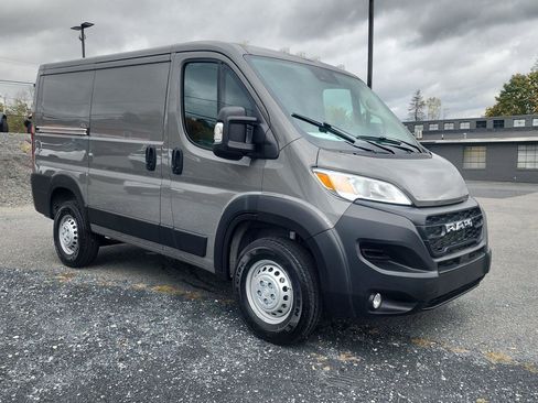 New 2026 RAM ProMaster 1500 w/ Convenience Group image 3