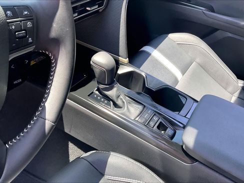 Used 2026 Toyota Camry SE w/ Convenience Package FWD image 15