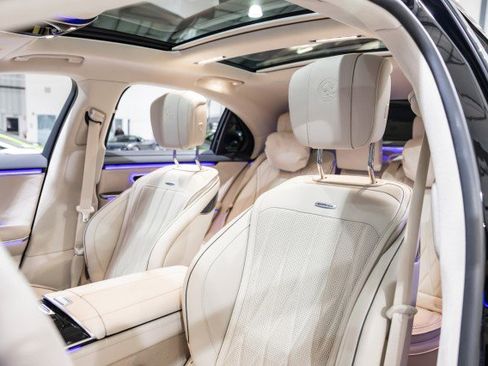 Used 2025 Mercedes-Benz S 63 AMG S image 15