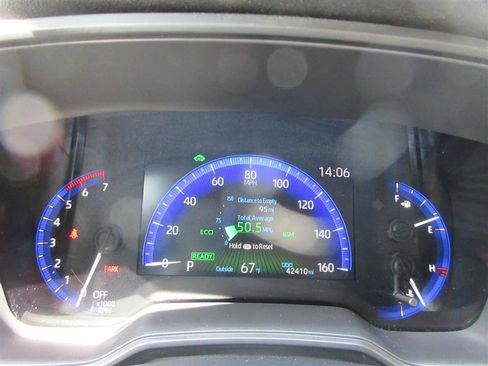 Used 2021 Toyota Corolla LE FWD image 13
