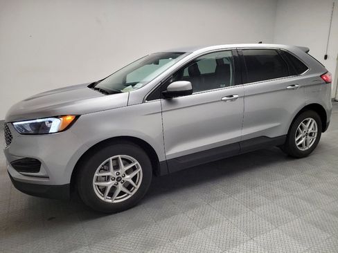 Used 2024 Ford Edge SEL image 2