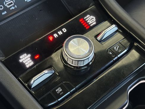 Used 2022 Jeep Grand Cherokee L Overland w/ Luxury Tech Group IV image 25