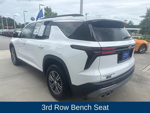 Used 2026 Chevrolet Traverse LT w/ LPO, Floor Liner Package FWD image 4