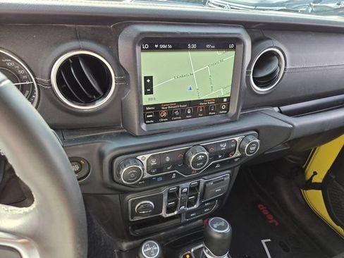 Used 2023 Jeep Wrangler Unlimited Sahara w/ Cold Weather Group AWD/4WD image 17
