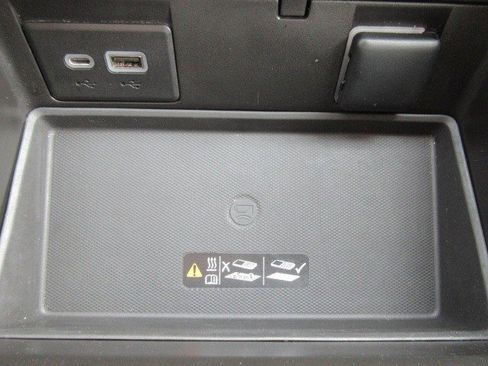 Used 2022 GMC Yukon Denali image 20