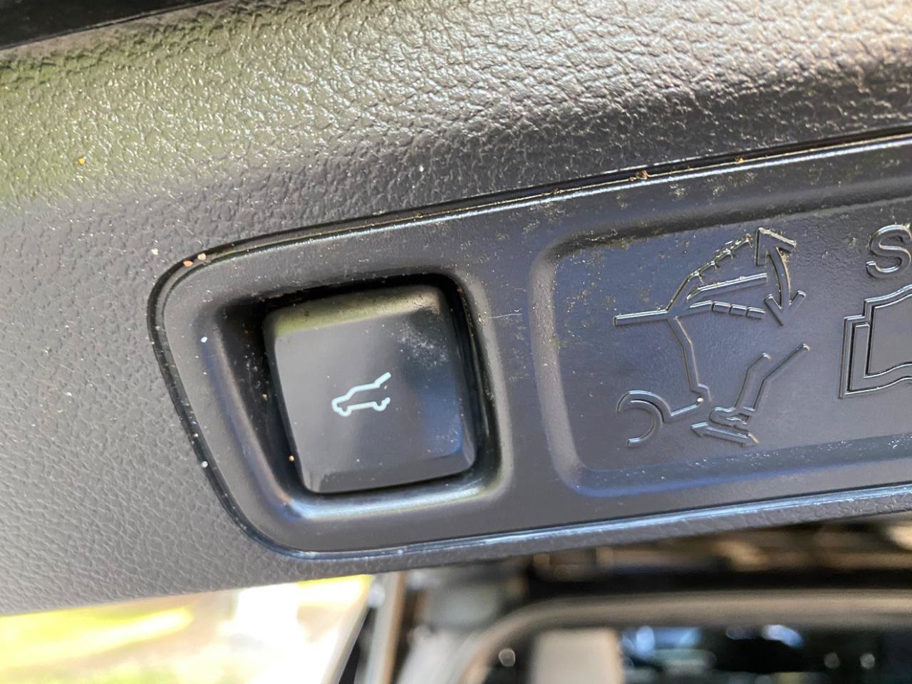 Used 2019 Ford Expedition Max Limited RWD image 11