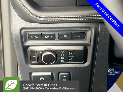 Used 2024 Ford F150 Lightning Platinum image 18
