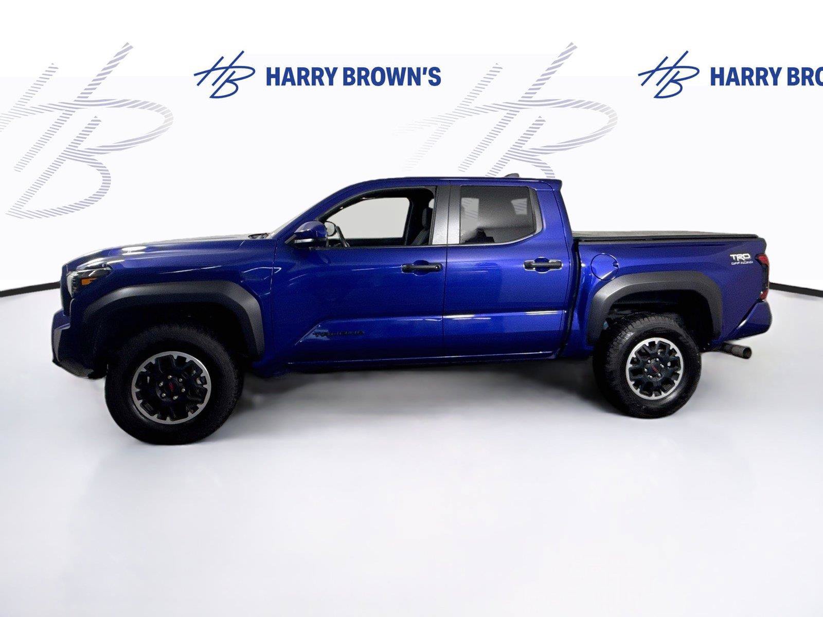 Used 2025 Toyota Tacoma TRD Off-Road AWD/4WD image 25