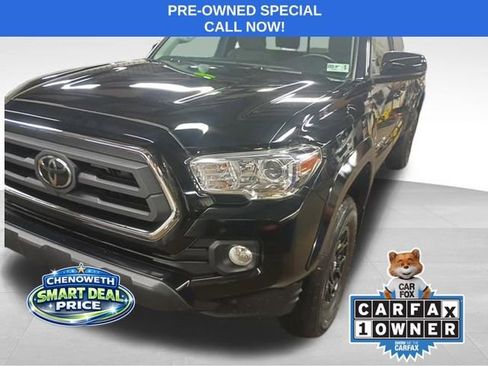 Used 2022 Toyota Tacoma SR5 AWD/4WD image 1