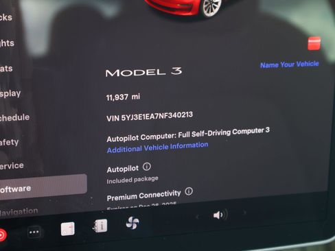Used 2022 Tesla Model 3 Standard Range image 25