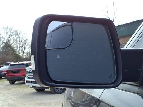 Used 2019 RAM 1500 Laramie image 12