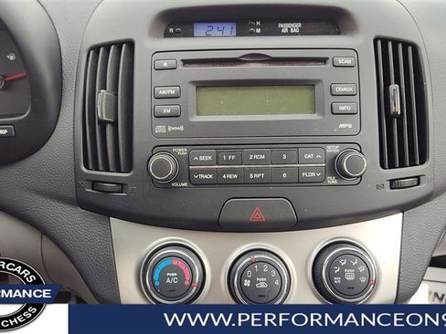 Used 2010 Hyundai Elantra GLS image 17