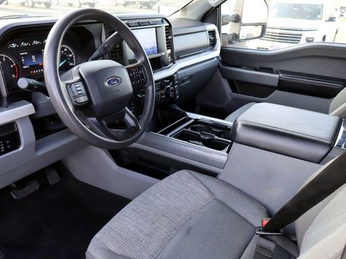 Used 2024 Ford F250 XLT w/ FX4 Off-Road Package AWD/4WD image 3