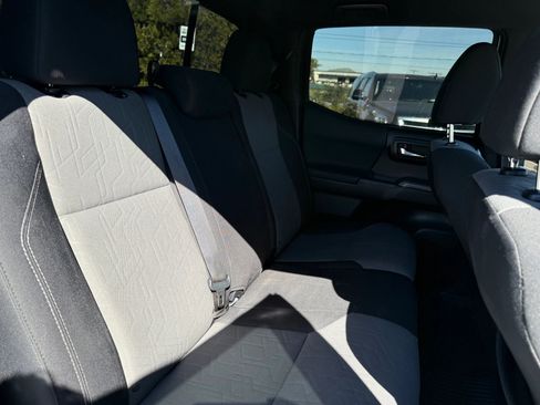 Used 2020 Toyota Tacoma TRD Sport image 24