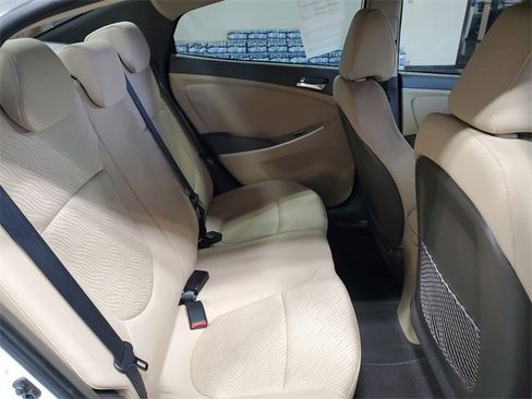 Used 2014 Hyundai Accent GLS w/ Option Group 2 image 13