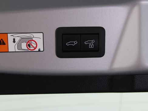 Certified 2024 Toyota Prius Prime Premium w/ Advanced Technology Package FWD image 33