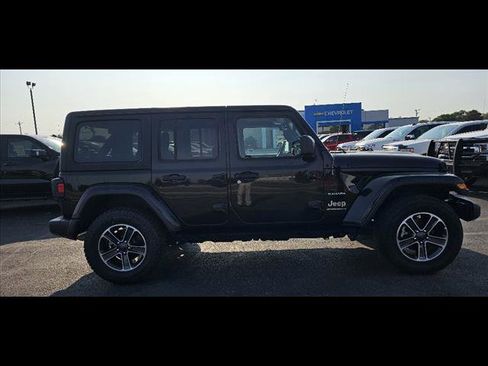 Used 2023 Jeep Wrangler Sahara image 2