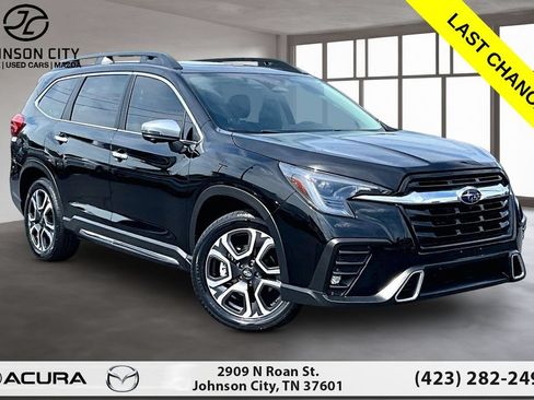 Used 2023 Subaru Ascent Touring AWD/4WD image 12