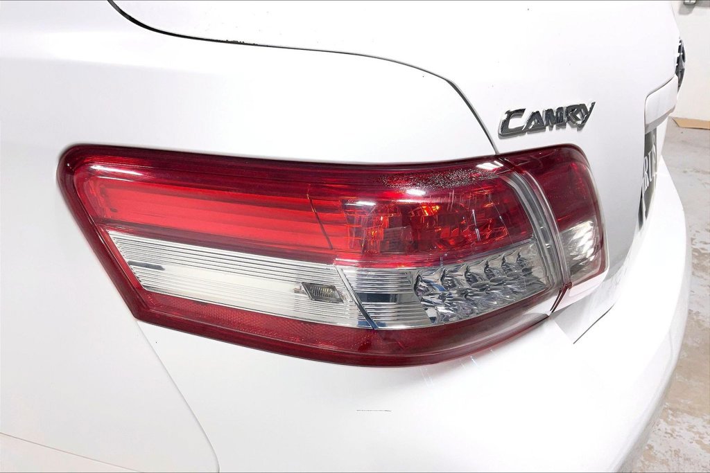 Used 2011 Toyota Camry FWD image 34