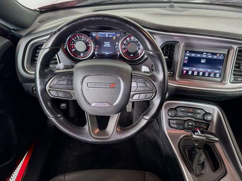 Used 2022 Dodge Challenger GT image 16