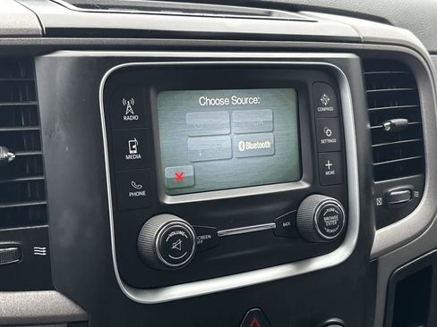 Used 2016 RAM 2500 Tradesman w/ Chrome Appearance Group image 18